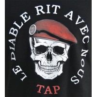 le tee shirt  le diable rit avec nous