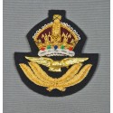 ROYAL AIR FORCE OFFICIER\'S WIRE CAP BADGE