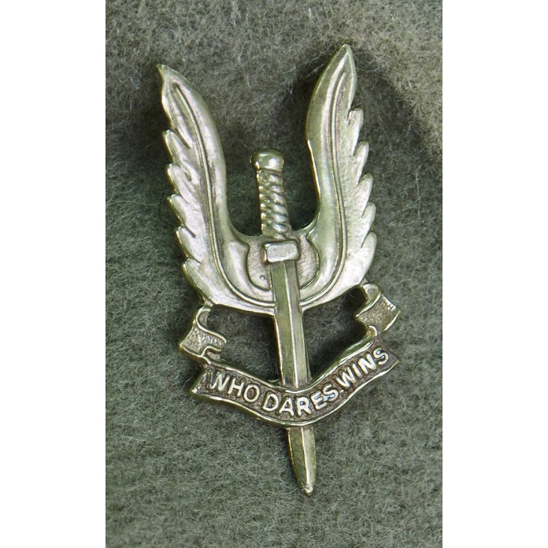 SPECIAL AIR SERVICE CAP BADGE