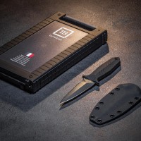 COUTEAU PROTECTEUR NOIR AVEC ETUI KYDEX EN BOITE TECHNIQUE